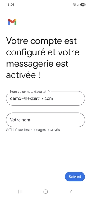 Donnez un nom à votre compte et saisissez Votre nom. Sélectionnez Suivant
