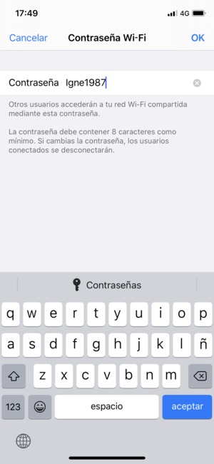 Introduzca una contraseña de punto de acceso Wi-Fi de al menos 8 caracteres y seleccione OK