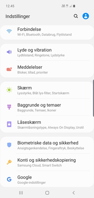 For at aktivere din skærmlås, gå til menuen Indstillinger og vælg Låseskærm