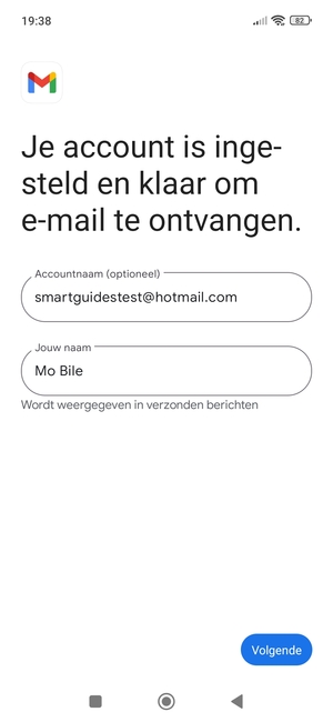 Geef uw account een naam en voer uw naam in. Selecteer Volgende