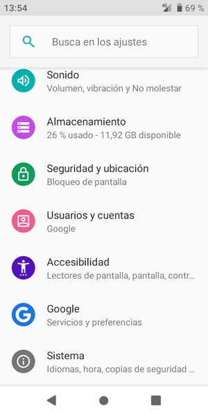 Desplácese y seleccione Seguridad y ubicación