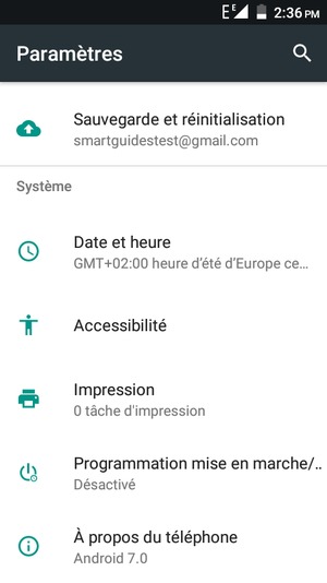 Faites défiler et sélectionnez À propos
du téléphone