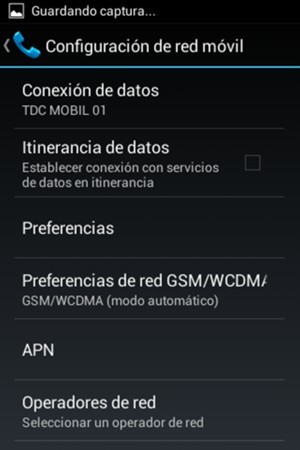 Para cambiar la red en caso de problemas de conectividad, seleccione Operadores de red