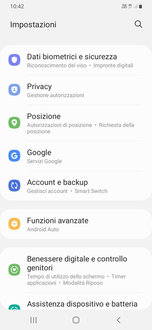 Scorri e seleziona Account e backup