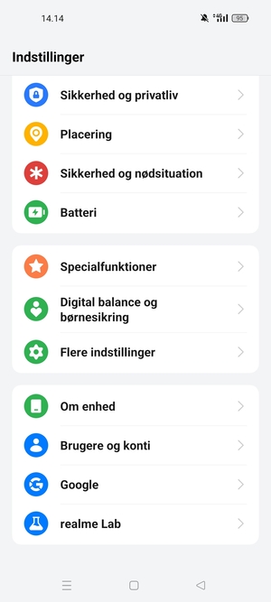 Scroll til og vælg Om enhed