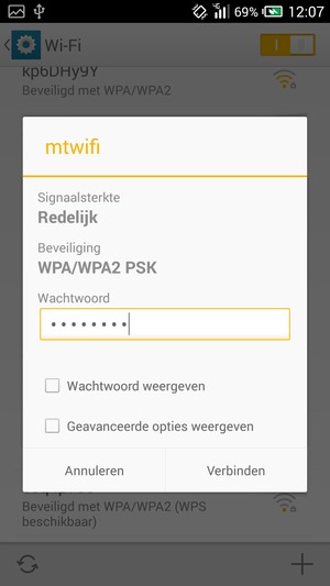 Voer het WiFi-wachtwoord in en selecteer Verbinden