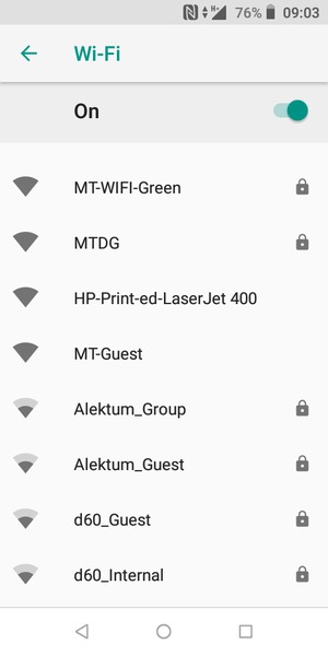 Seleziona la rete wireless a cui desideri connetterti