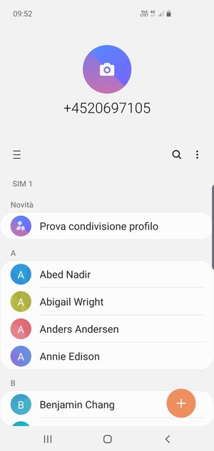 Seleziona il tasto Menu