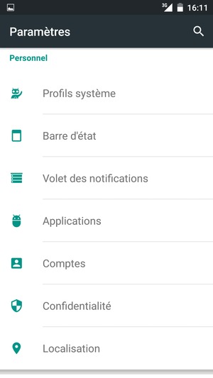 Faites défiler et sélectionnez Comptes