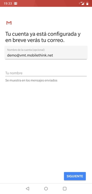Déle a su cuenta un nombre y escriba su nombre. Seleccione SIGUIENTE