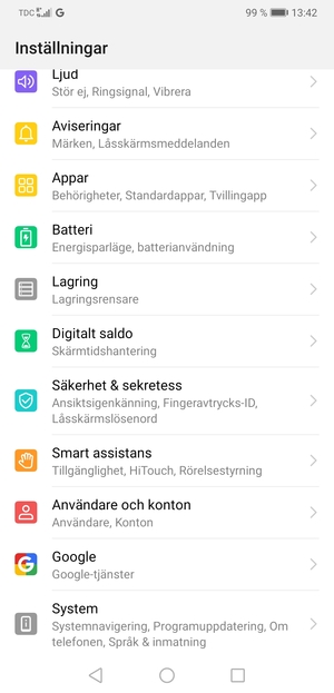 Scrolla till och välj Användare och konton