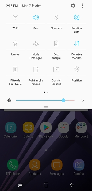 Sélectionnez le bouton v