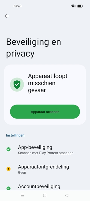 Om uw schermvergrendeling te activeren, ga naar het Beveiligingen privacy-menu en selecteer Apparaatontgrendeling