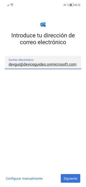 Introduzca su Dirección de correo electrónico y seleccione Configurar manualmente