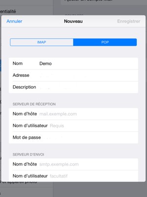 Sélectionnez POP ou IMAP et saisissez les informations e-mail pour Serveur de réception