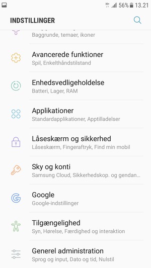 Scroll til og vælg Sky og konti