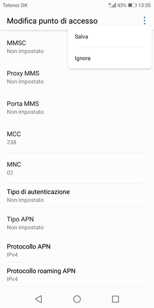 Seleziona
il tasto Menu o seleziona  Salva