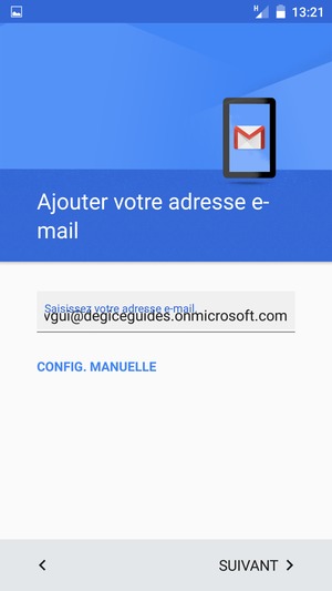 Saisissez votre adresse e-mail et sélectionnez CONFIG. MANUELLE