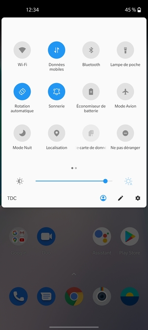 Sélectionnez AUTO