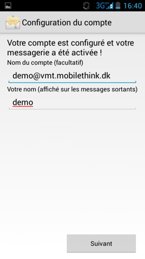 Donnez un nom à votre compte et saisissez votre nom. Sélectionnez Suivant