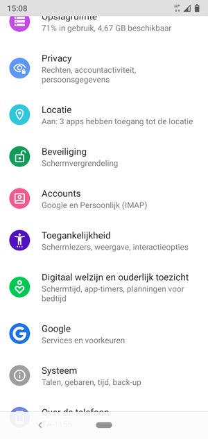 Scroll naar en selecteer Accounts