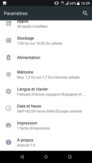 Faites défiler et sélectionnez À propos