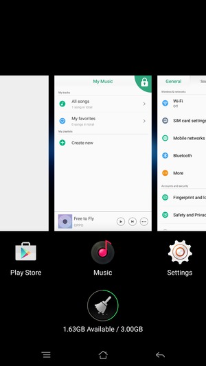 Select the Delete  icon to close all running apps