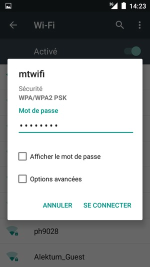 Saisissez le mot de passe du Wi-Fi et sélectionnez SE CONNECTER