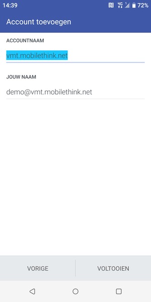 Geef uw account een naam en voer uw naam in. Selecteer VOLTOOIEN