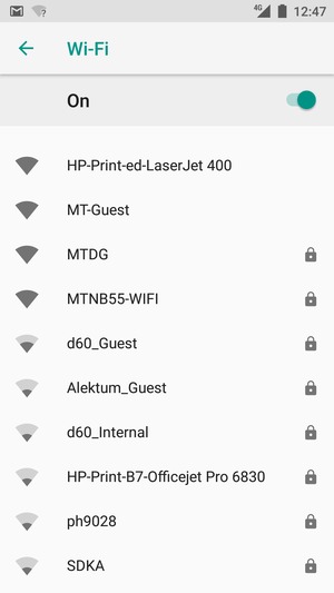 Seleziona la rete wireless a cui desideri connetterti