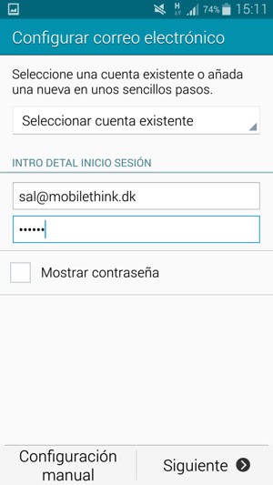 Introduzca su Dirección de correo electrónico y Contraseña. Seleccione Siguiente
