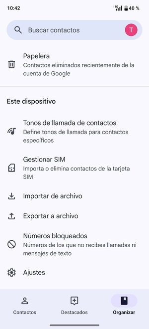 Desplácese y seleccione Gestionar SIM