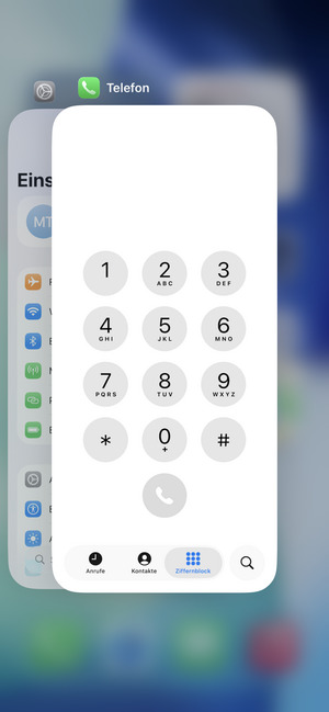 Apps nach oben streifen, um sie zu schliessen. Dies wird Batterie sparen.