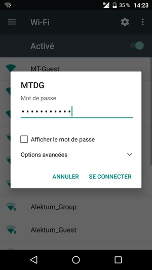 Saisissez le mot de passe du Wi-Fi et sélectionnez SE CONNECTER
