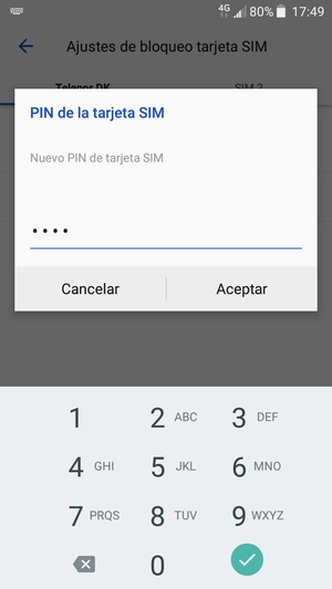 Introduzca su Nuovo PIN de tarjeta SIM y seleccione Aceptar
