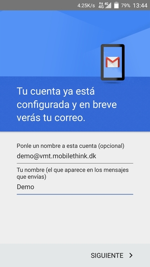 Déle a su cuenta un nombre y escriba su nombre. Seleccione SIGUIENTE