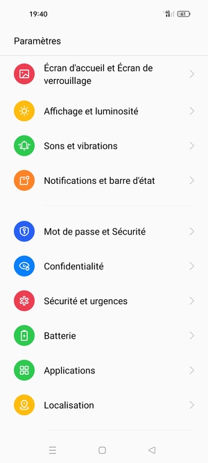 Faites défiler et sélectionnez Mot de passe et Sécurité