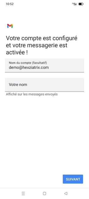 Donnez un nom à votre compte et saisissez votre nom. Sélectionnez SUIVANT