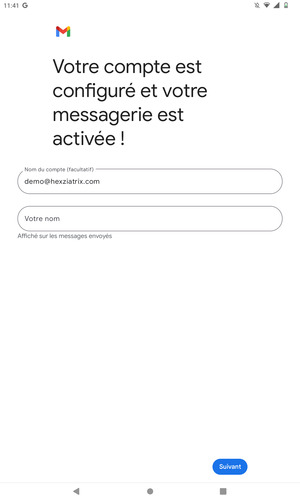Donnez un nom à votre compte et saisissez votre nom. Sélectionnez Suivant