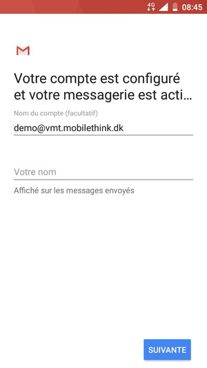 Donnez un nom à votre compte et saisissez votre nom. Sélectionnez SUIVANTE