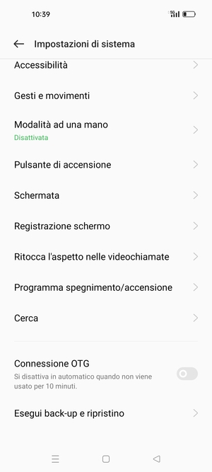 Scorri e seleziona Esegui back-up e ripristino