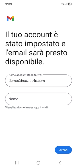 Scegli un nome per il tuo account e inserisci il tuo nome. Seleziona Avanti