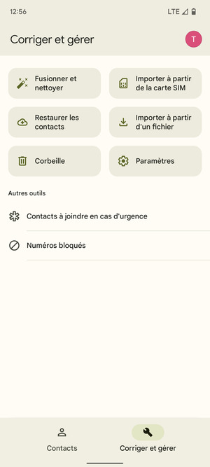 Sélectionnez Importer à partir de la carte SIM