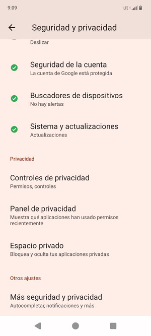 Para cambiar el PIN de la tarjeta SIM, vaya al menú Seguridad y privacidad y desplácese y seleccione Más seguridad y privacidad