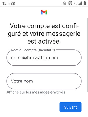 Donnez un nom à votre compte et saisissez votre nom. Sélectionnez Suivant