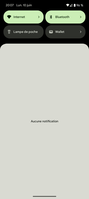 Déroulez à nouveau le menu du haut