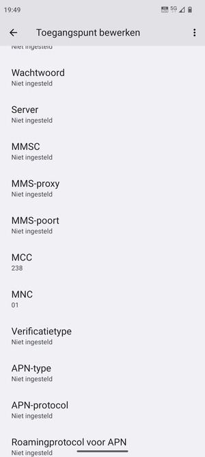 Scroll naar beneden en voer mms-gegevens in