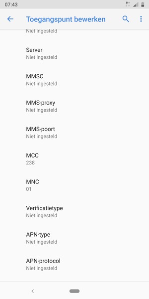 Scroll naar beneden en voer internetgegevens in