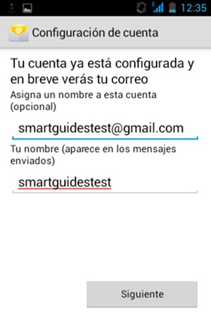 Déle a su cuenta un nombre y escriba su nombre. Seleccione Siguiente