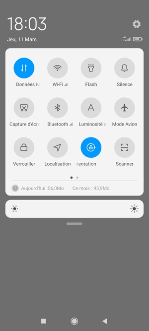 Sélectionnez Luminosité auto